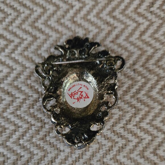 Vintage Style Brooch - Picture 3 of 3